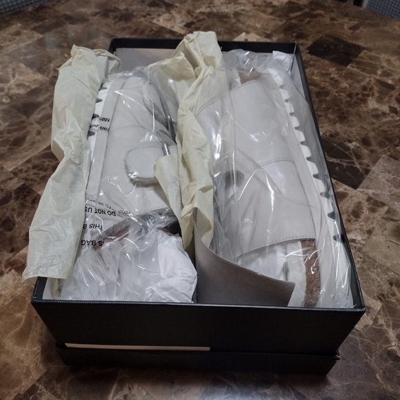 JSlides Genuine Shearling Slides - Picture 11 of 14